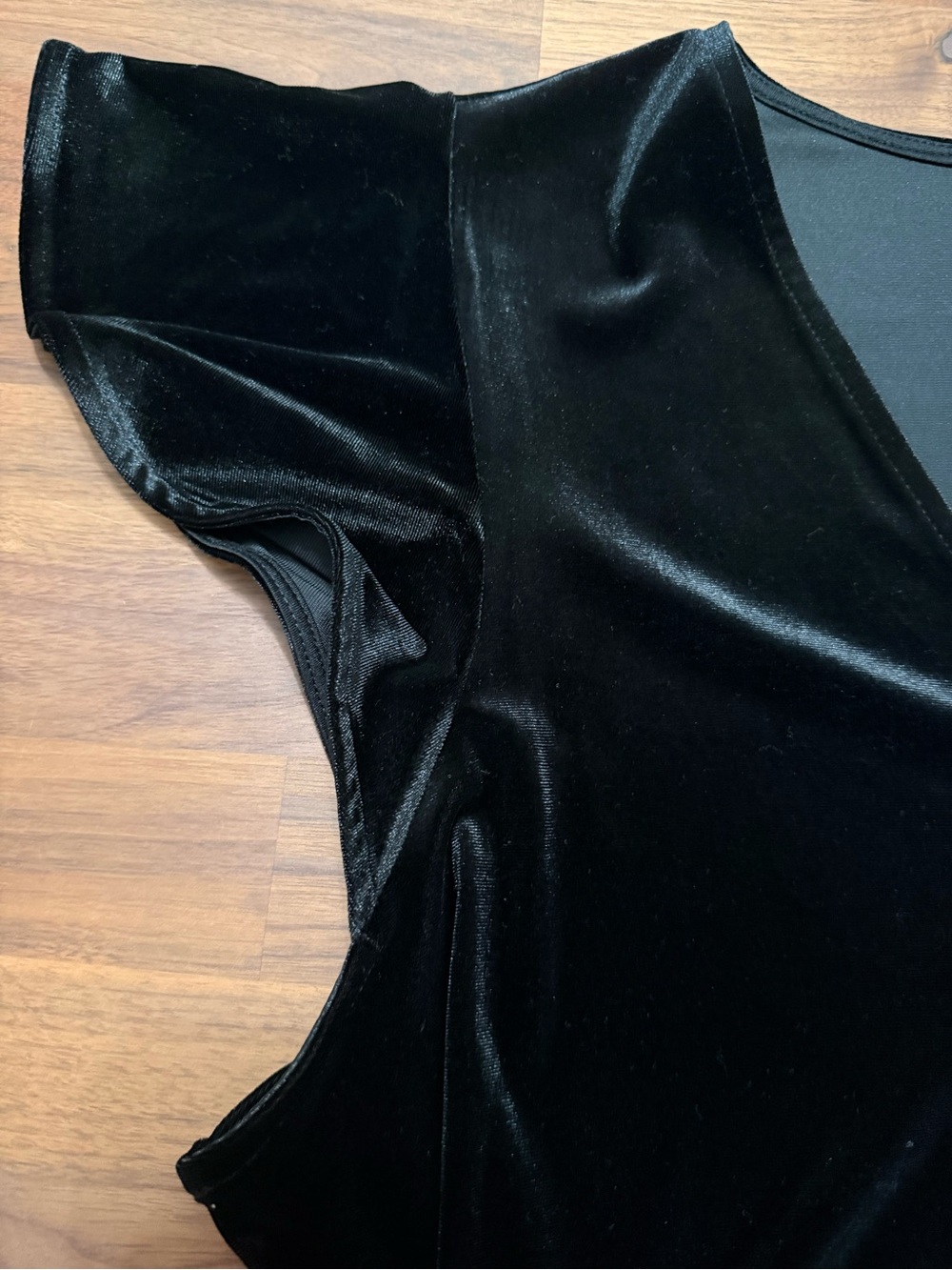 Banana Republic Black Velvet Wrap Top - Picture 4 of 8